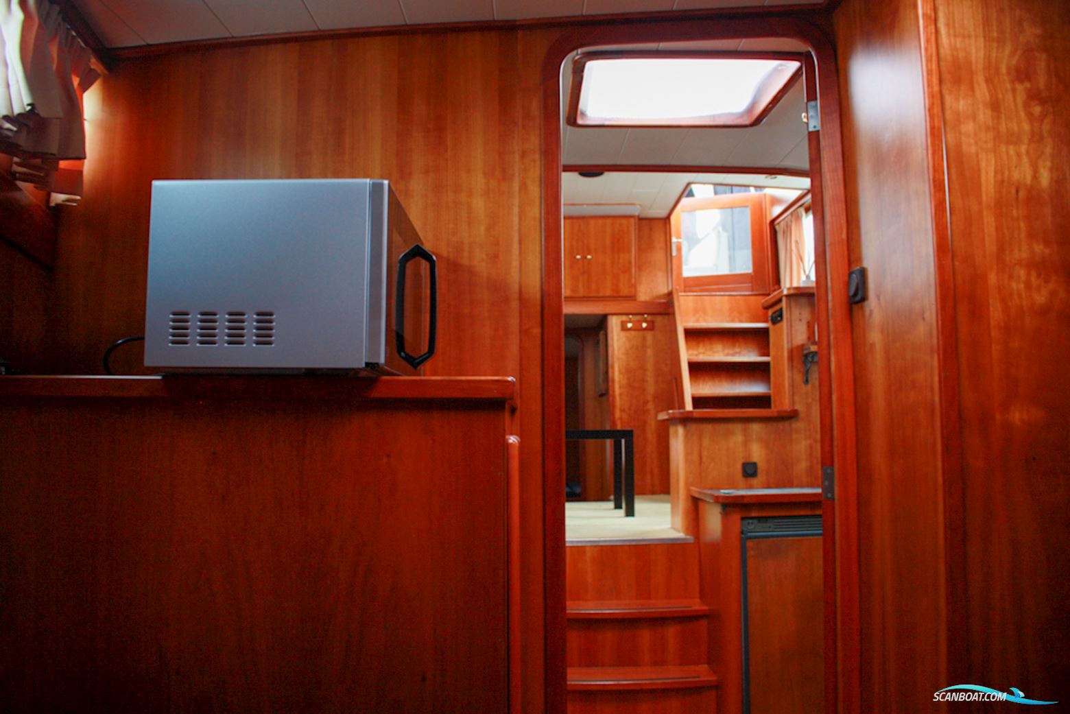 Hollandia 1250 Steel Cruiser