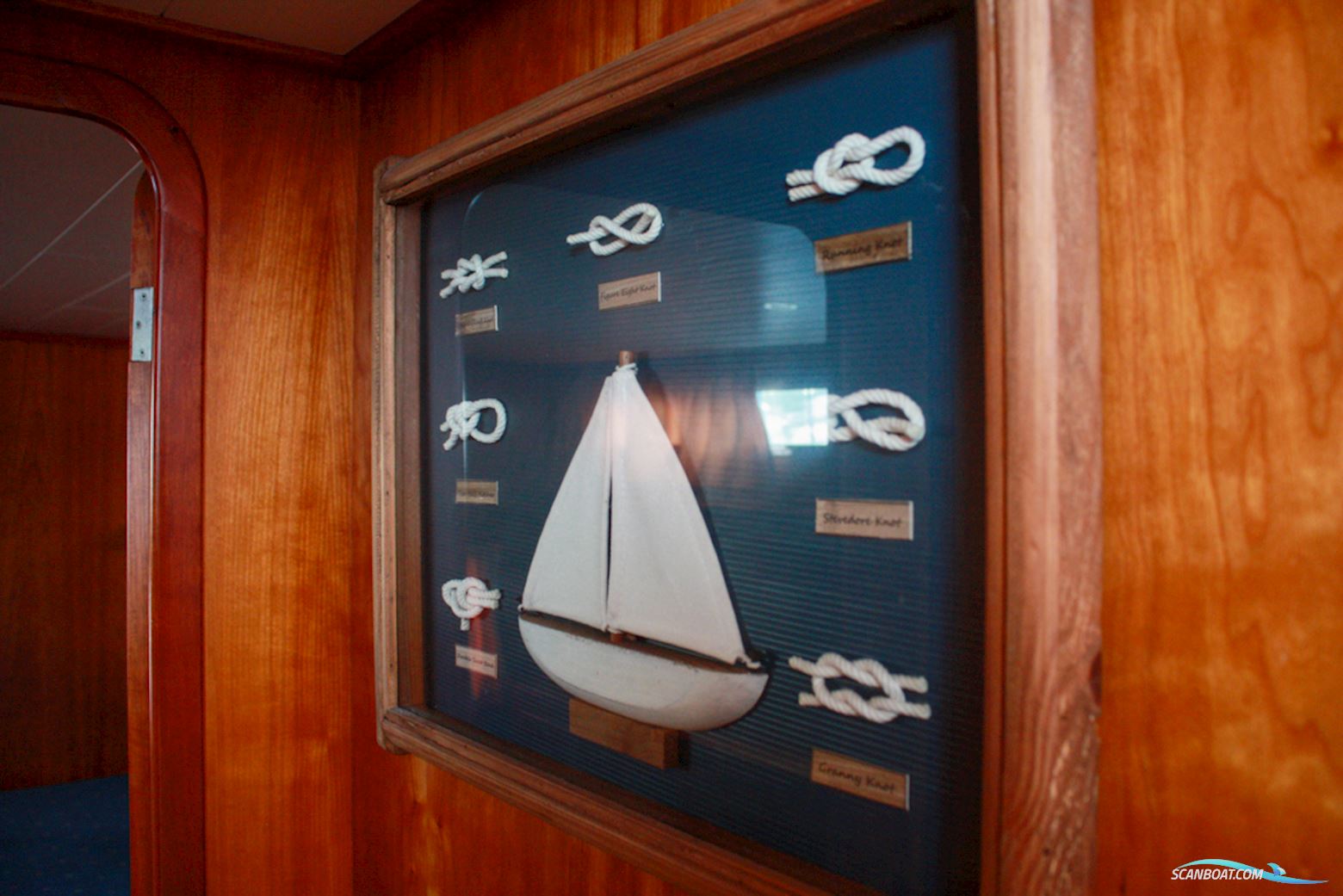 Hollandia 1250 Steel Cruiser