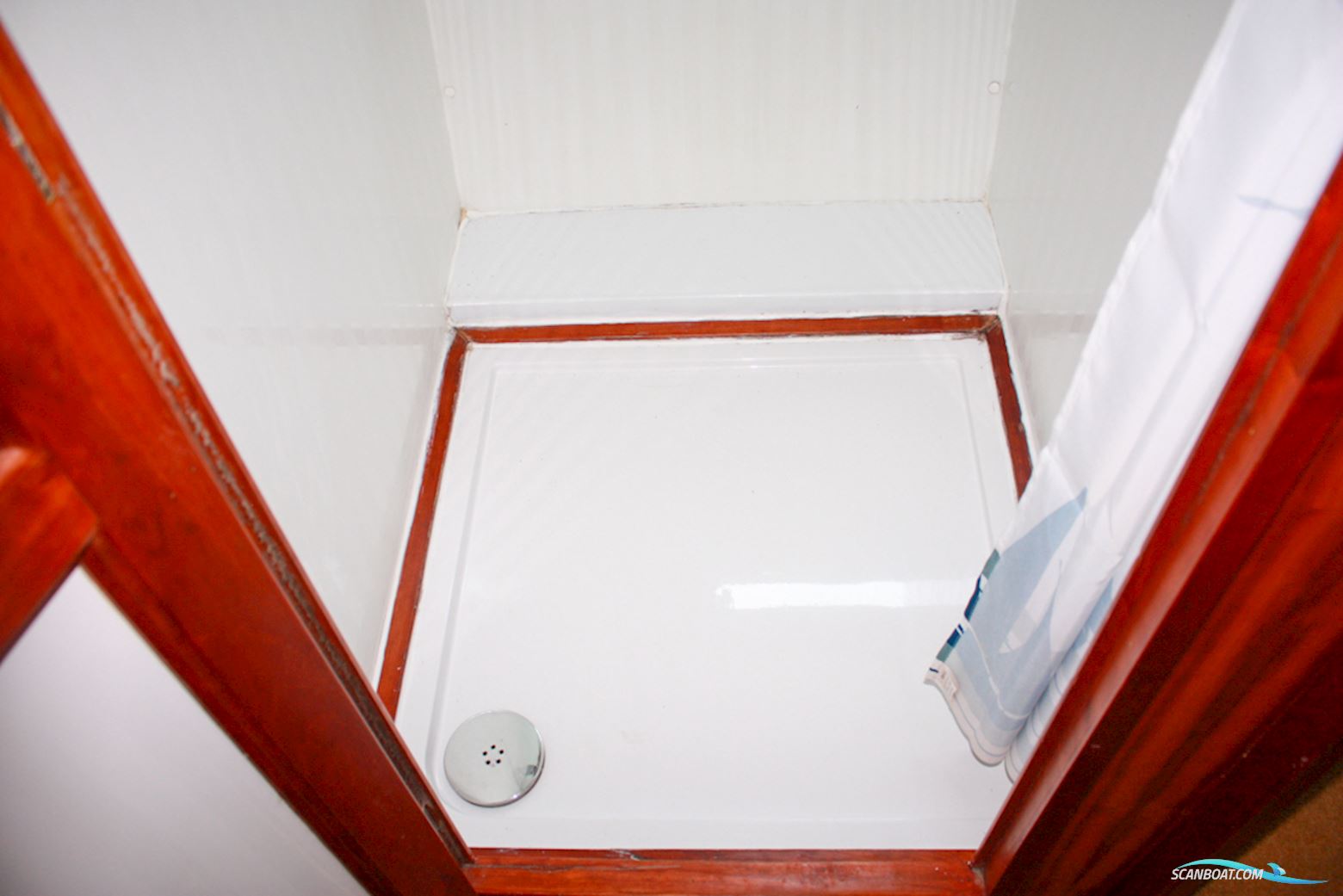 Hollandia 1250 Steel Cruiser