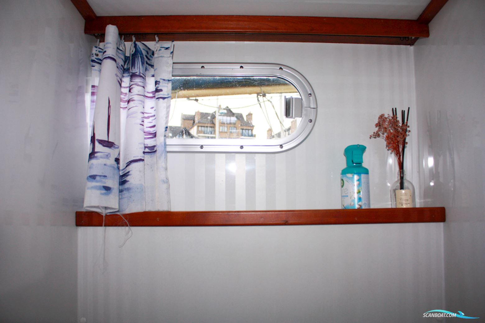 Hollandia 1250 Steel Cruiser