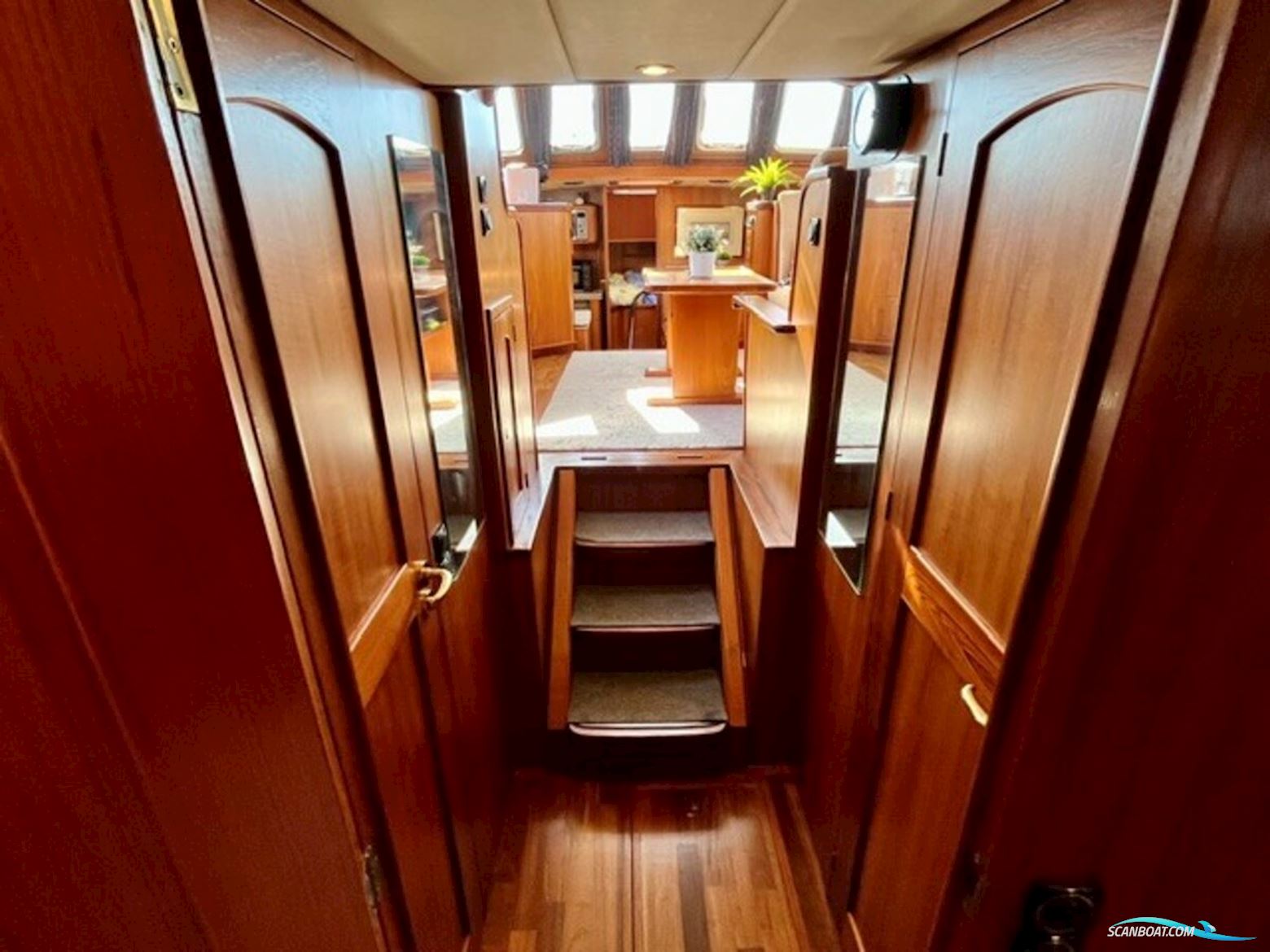 Holterman 44 Royal Class