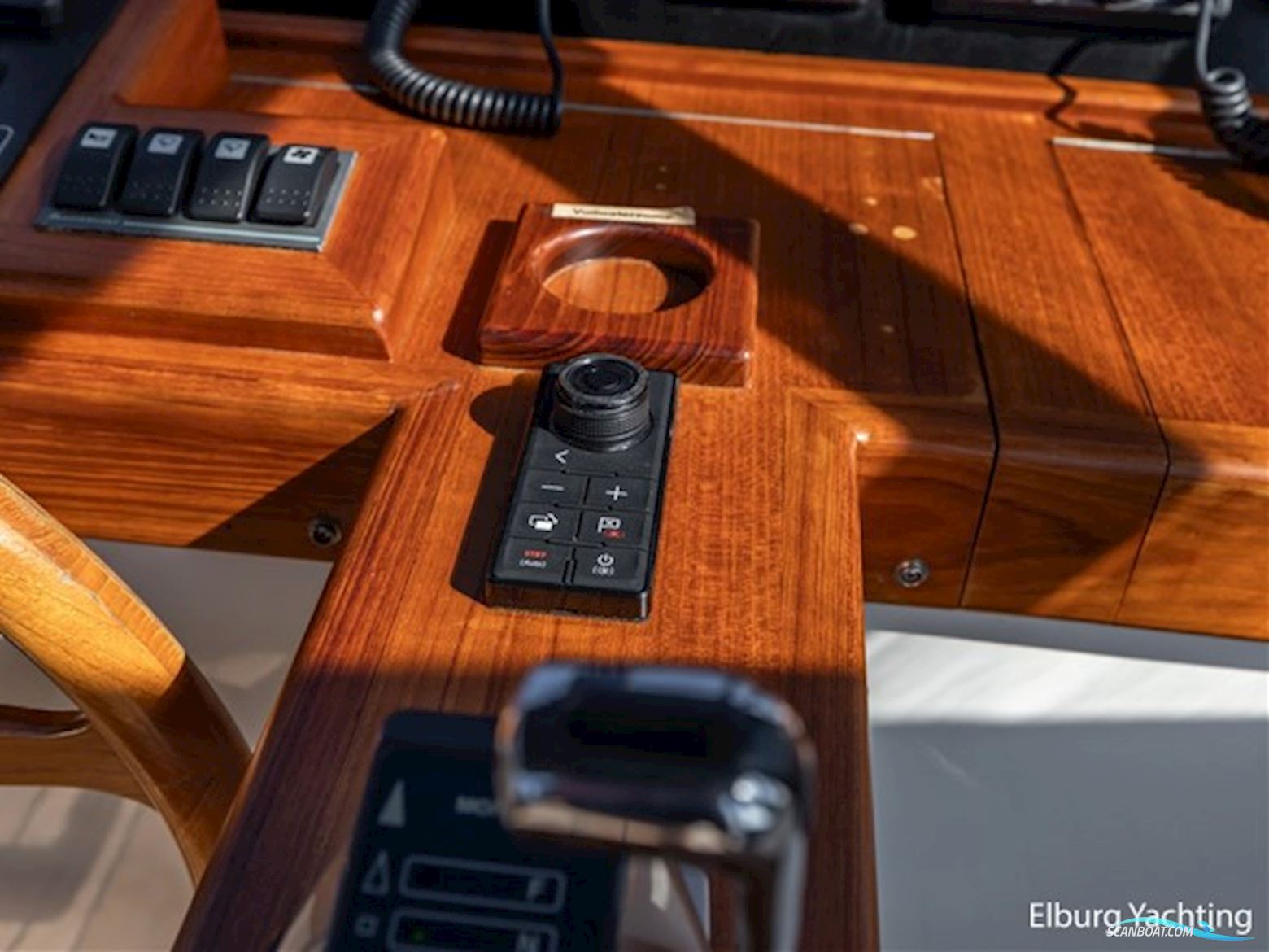 Holterman 48 Trawler - Stabilizers