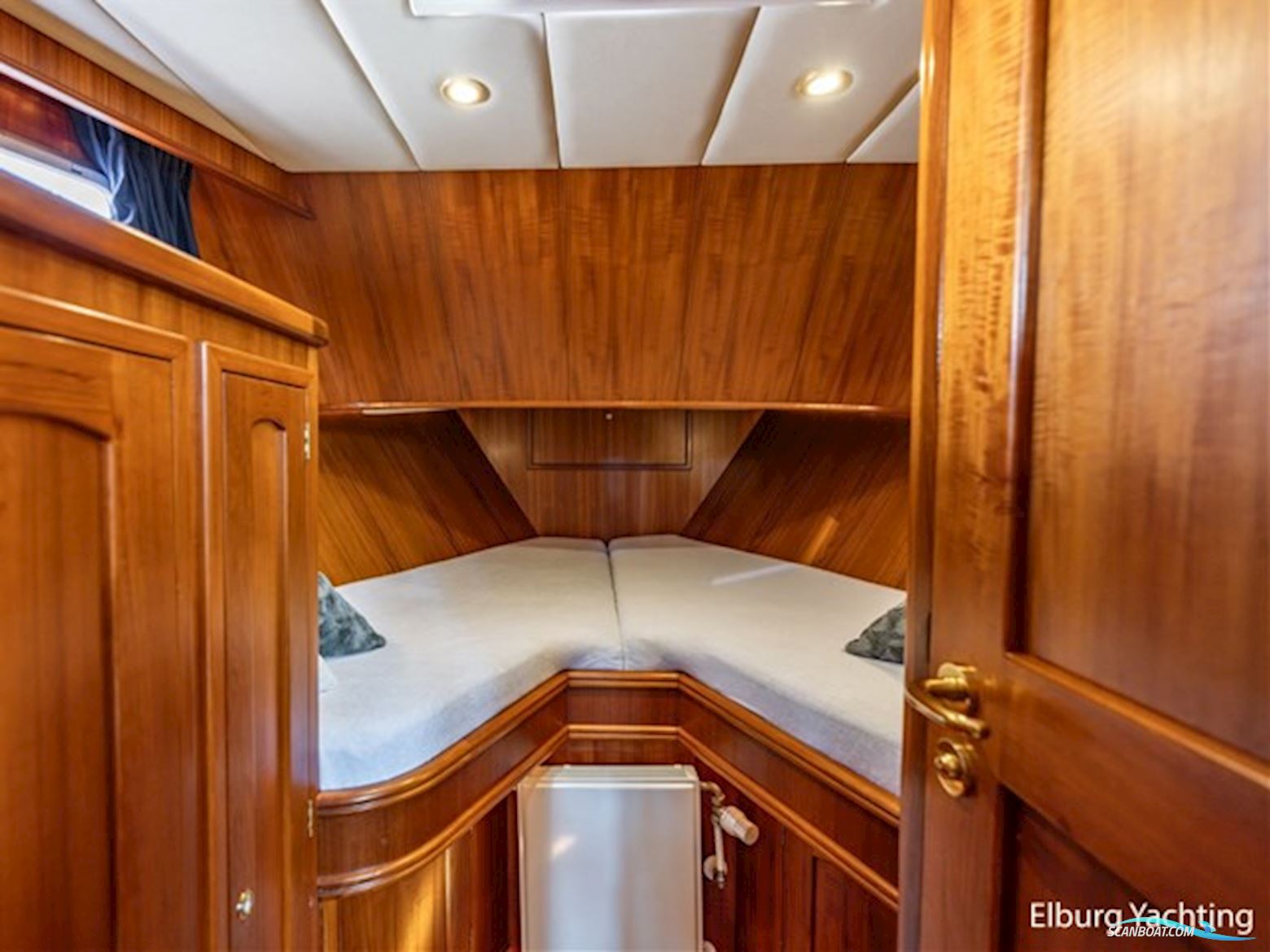 Holterman 48 Trawler - Stabilizers