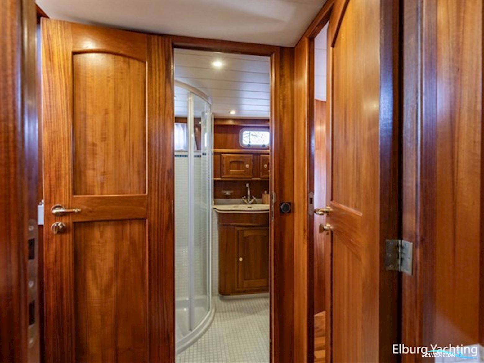 Holterman 48 Trawler - Stabilizers