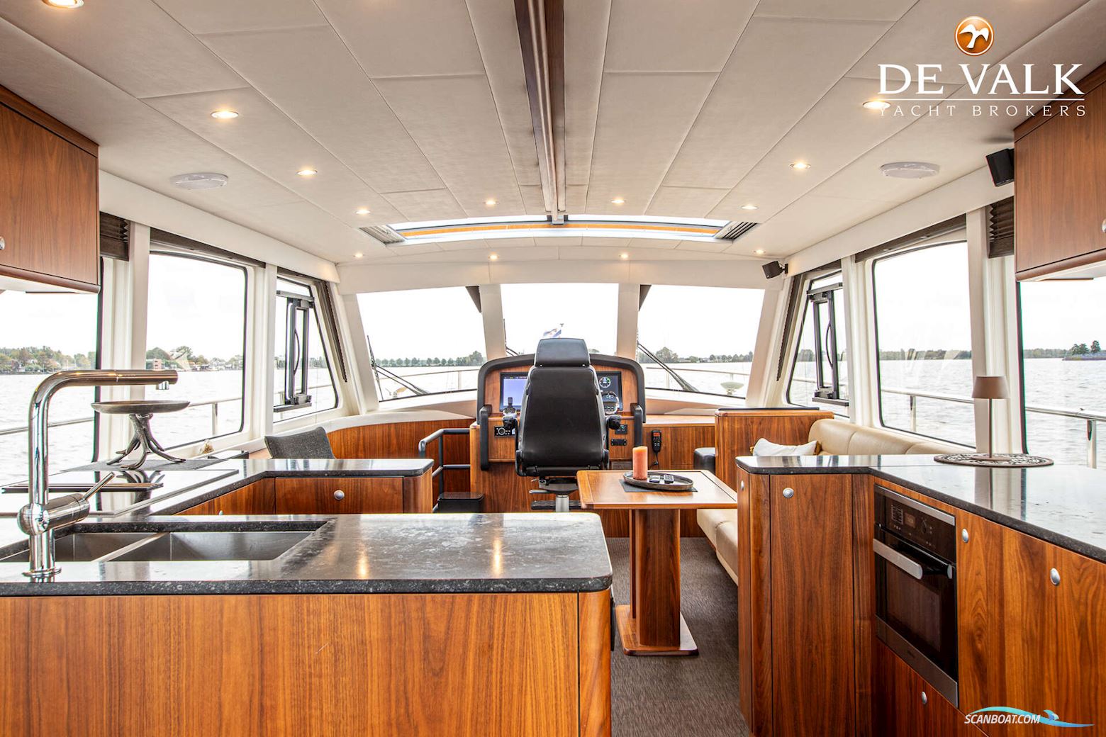 HOLTERMAN 53 Commander