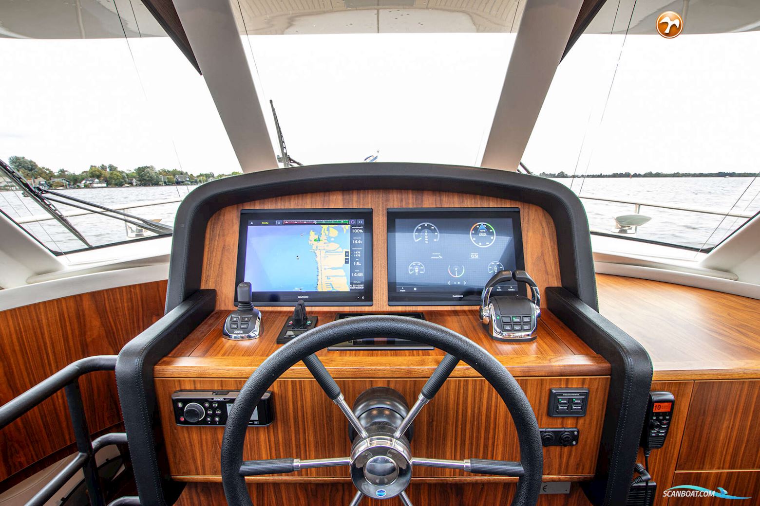 HOLTERMAN 53 Commander