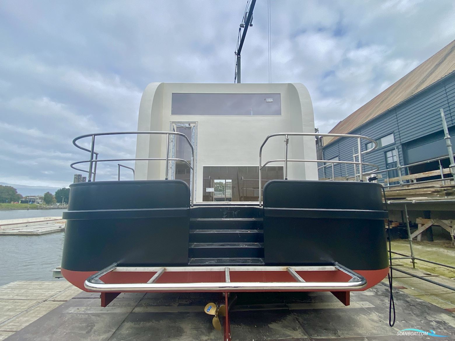 Homeship Vaarloft Volledig Elektrische Houseboat