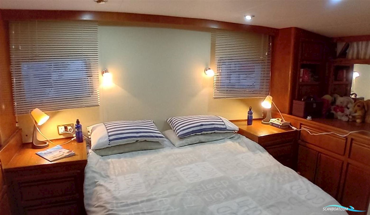 Horizon 47 Trawler Motor Yacht