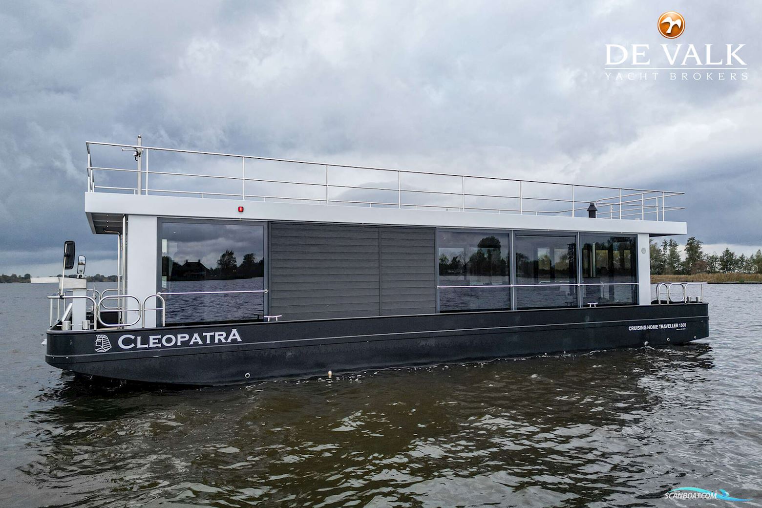 Houseboat Traveller 1500