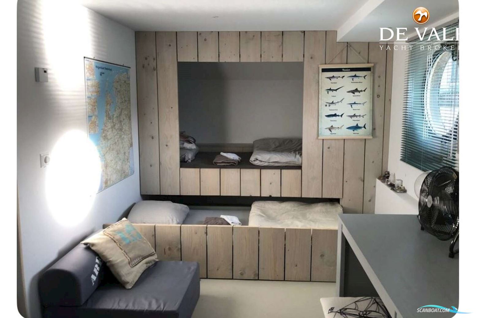 Houseboat Waterloft Luxemotor