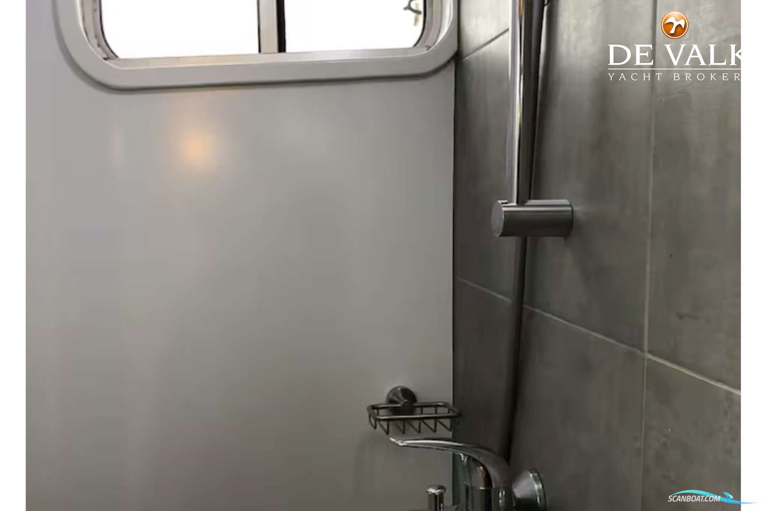 Houseboat Waterloft Luxemotor