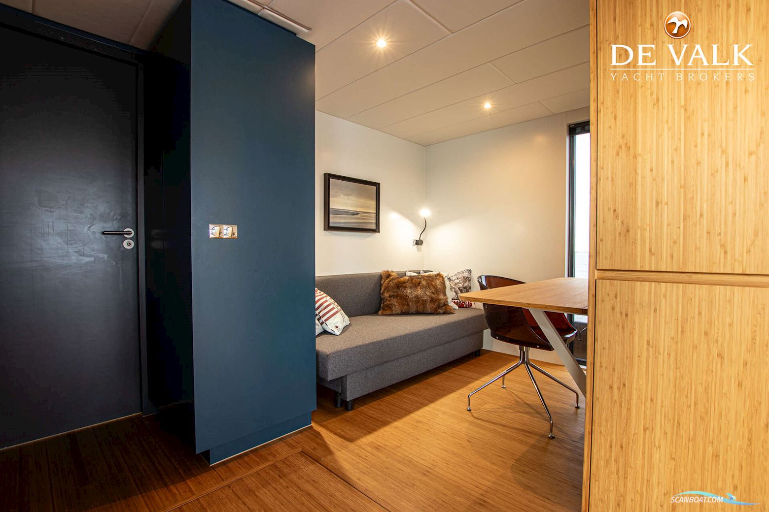 Houseboat Waterloft Luxemotor