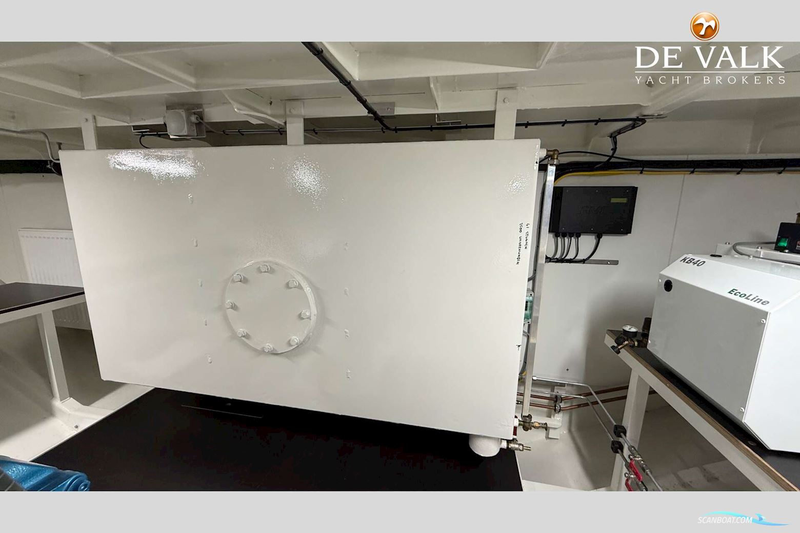 Houseboat Waterloft Luxemotor