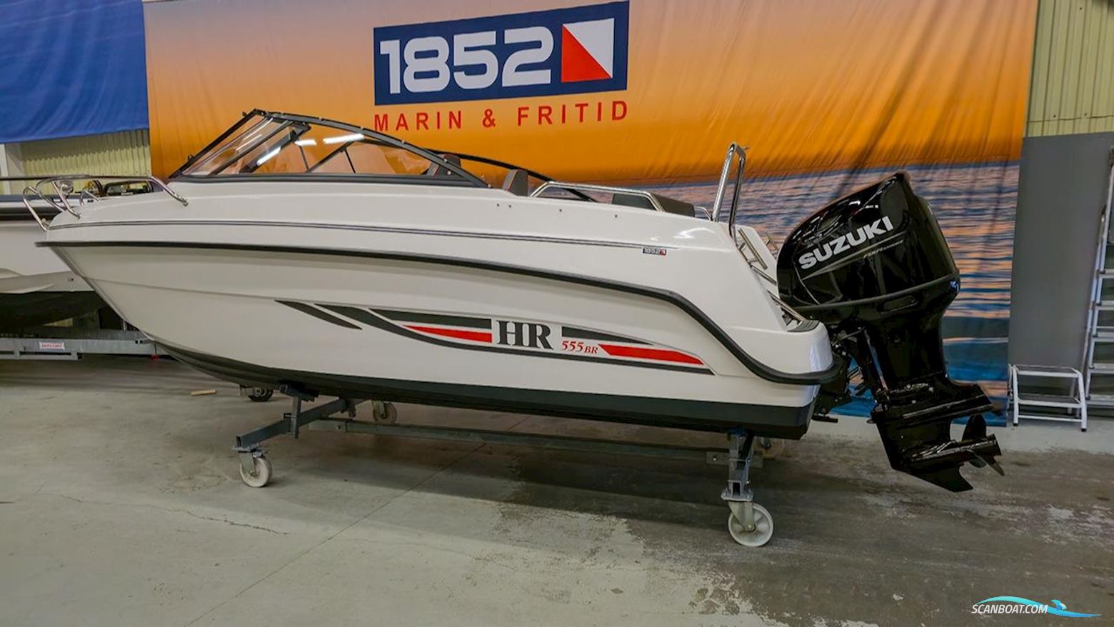 Hr 555 BR Motorbåd 2022, med Suzuki motor, Sverige