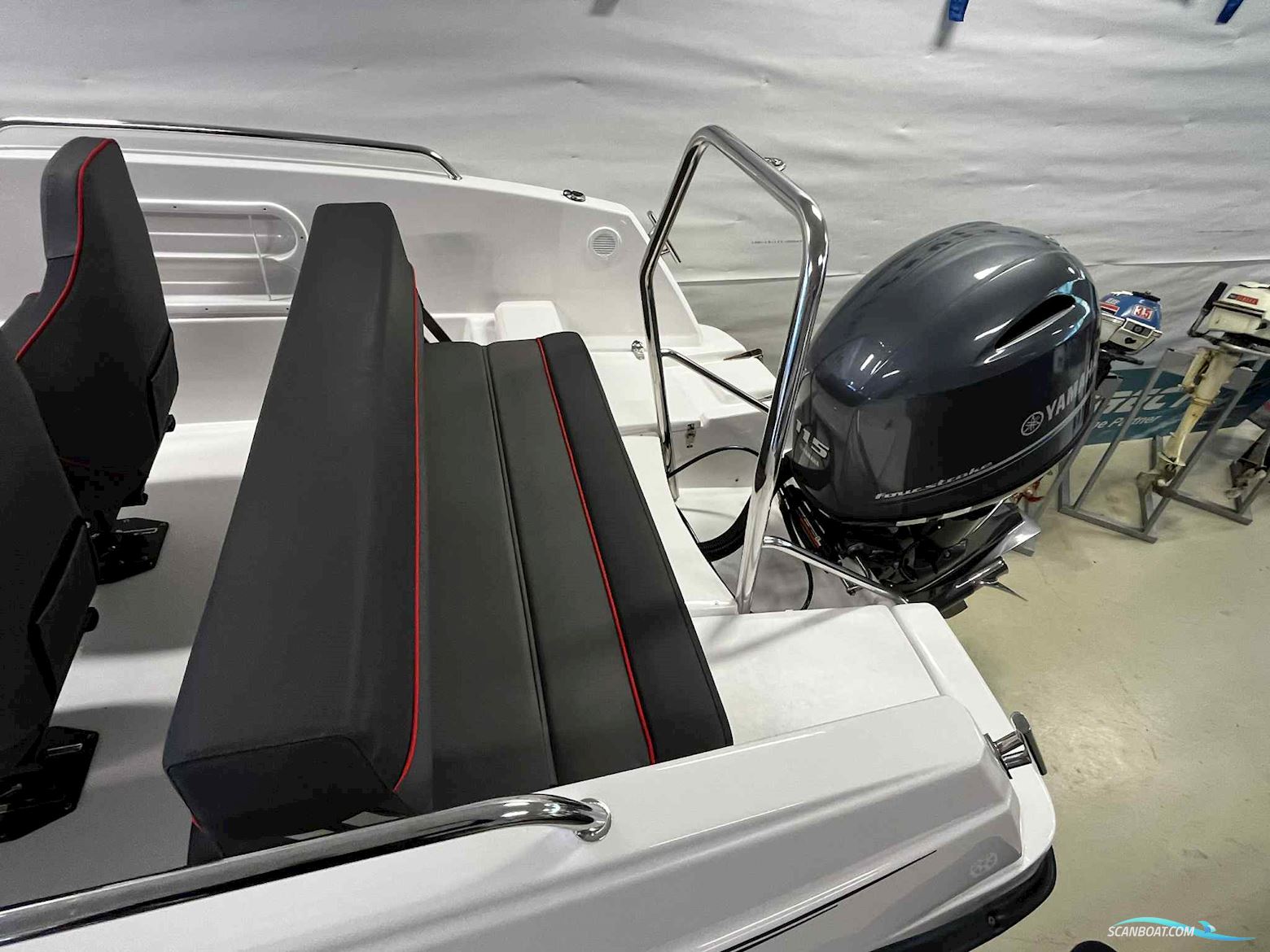 HR 575 CC med 115 hk Yamaha og trailer