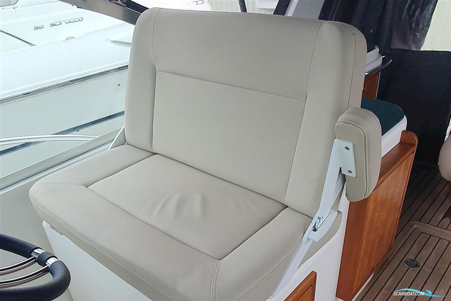 Hunt Yachts Harrier 36