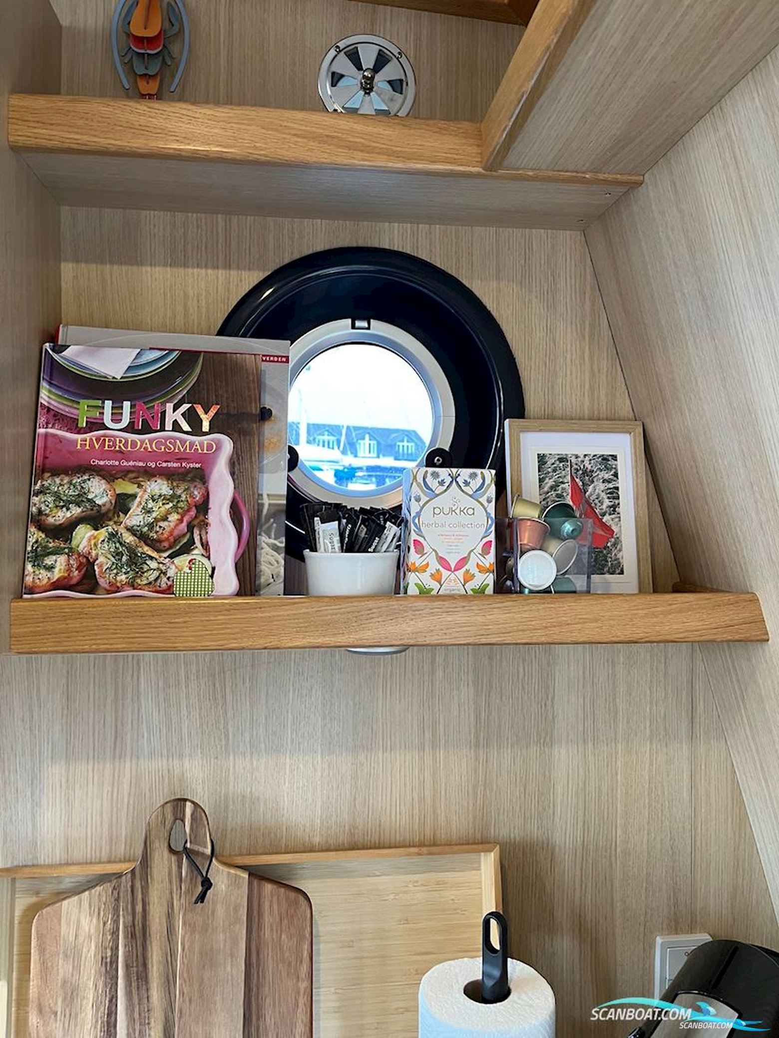 Husbåde med elmotor - udlejnings koncept eller bolig