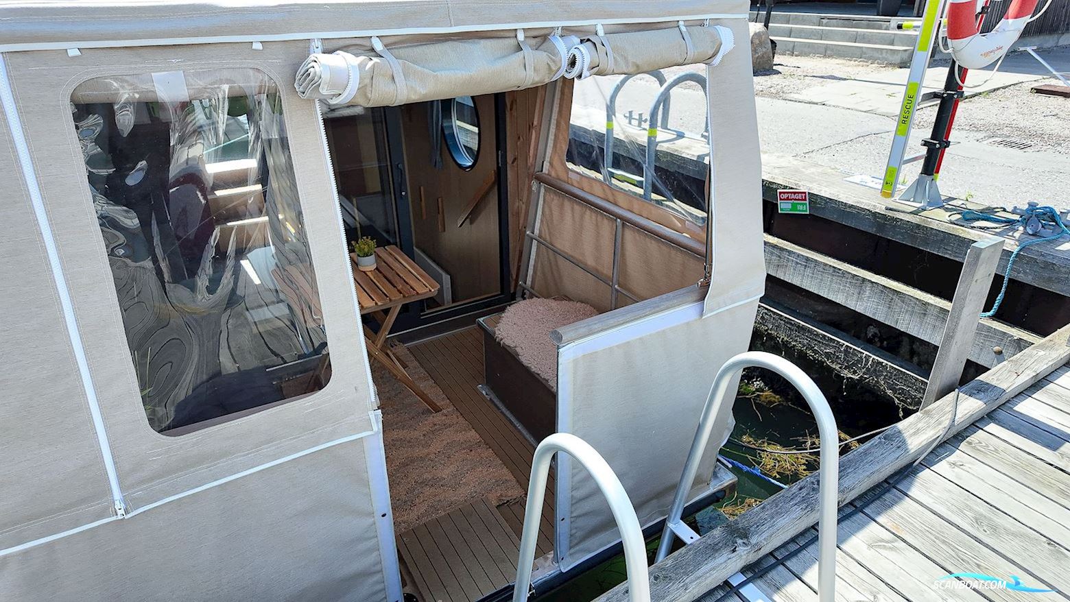 Husbåde med elmotor - udlejnings koncept eller bolig