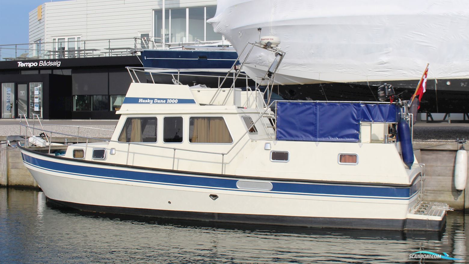 Husky Dane 1000