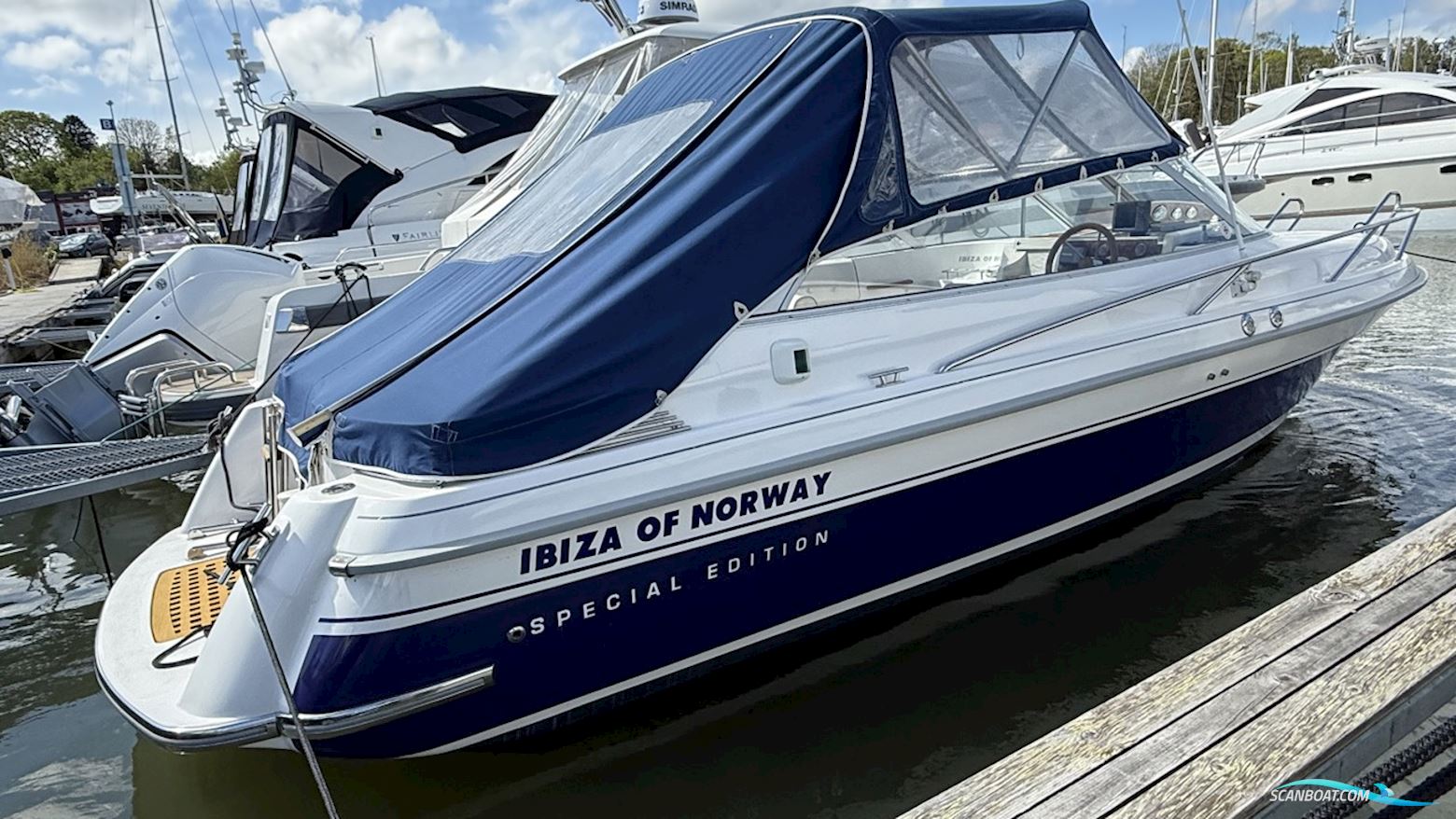 Ibiza 25 Touring