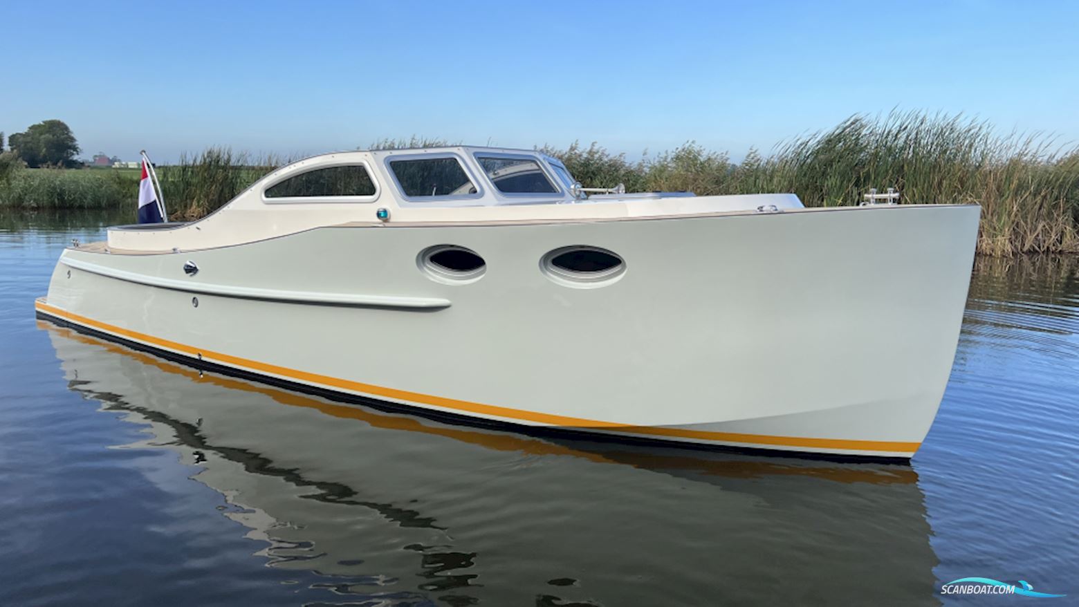 Ijzendoorn Yachts Tender Cabin 800