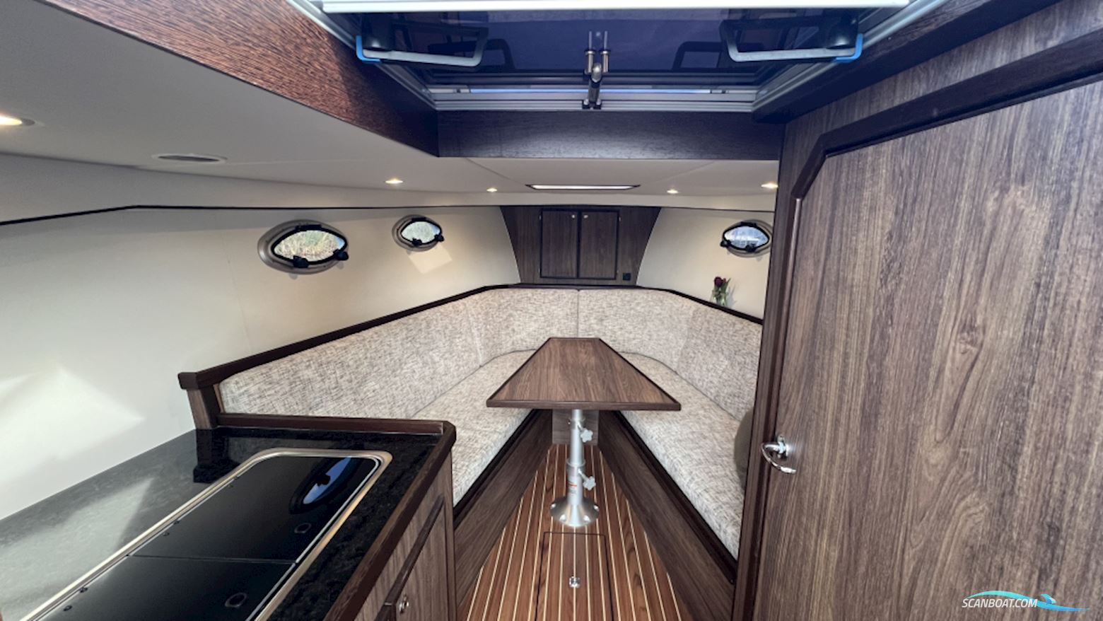 Ijzendoorn Yachts Tender Cabin 800