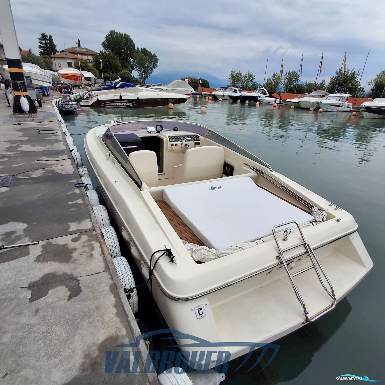 Ilver Galaxi 28