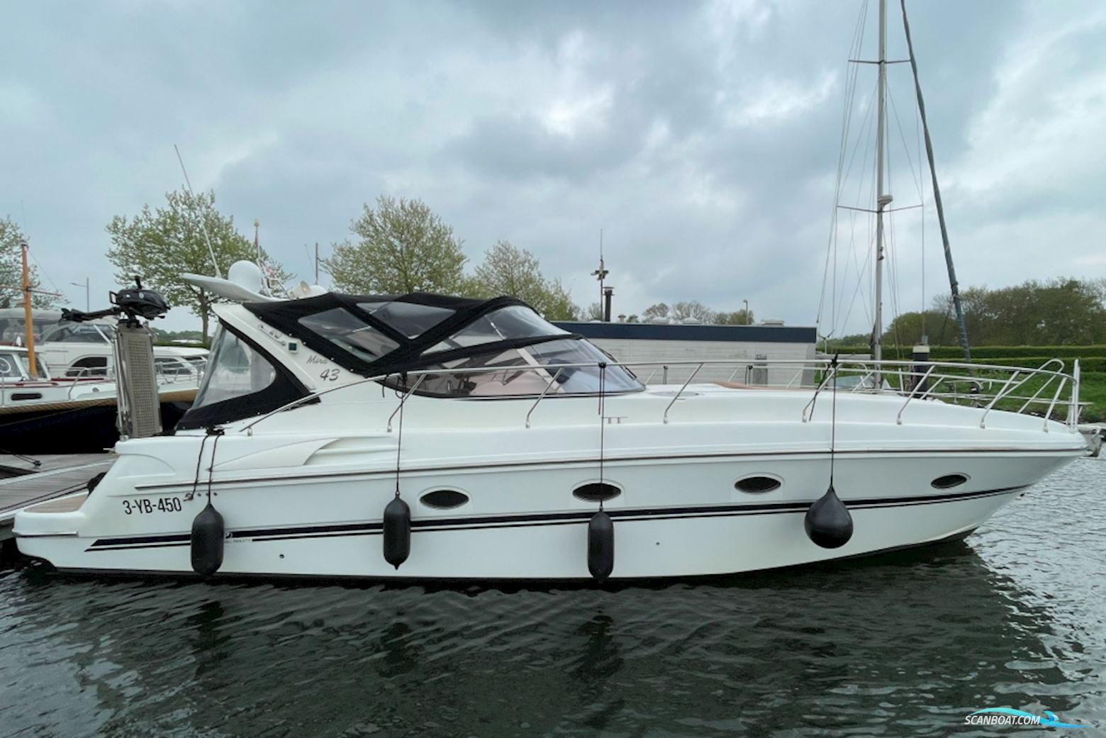 INNOVAZIONI PROGETTI Mira 43 Motorbåd 2004, med Volvo Penta motor, Holland