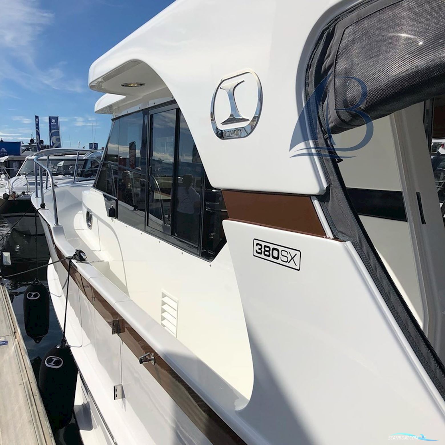 Integrity 380 SX