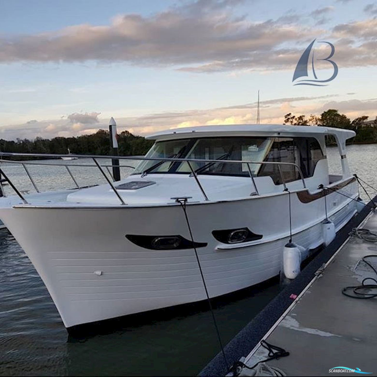 Integrity 380 SX