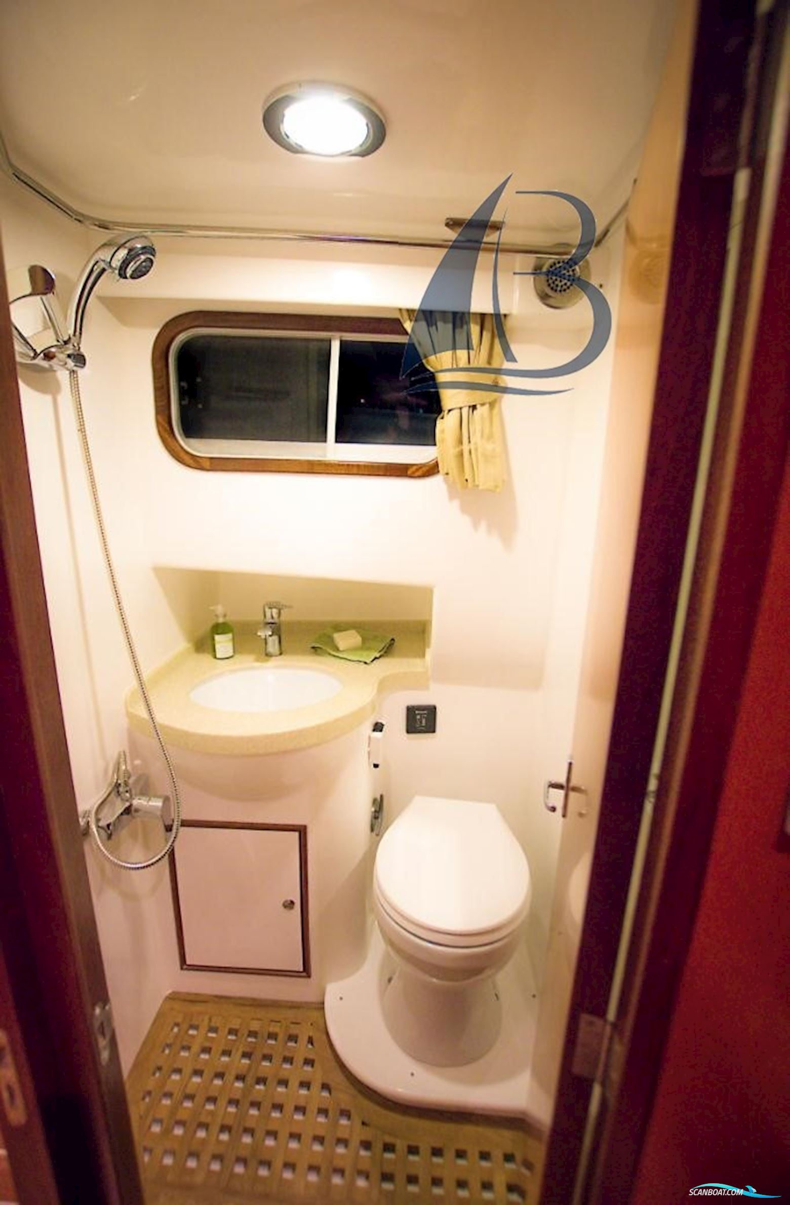 Integrity Motor Yachts Integrity 380 Sedan