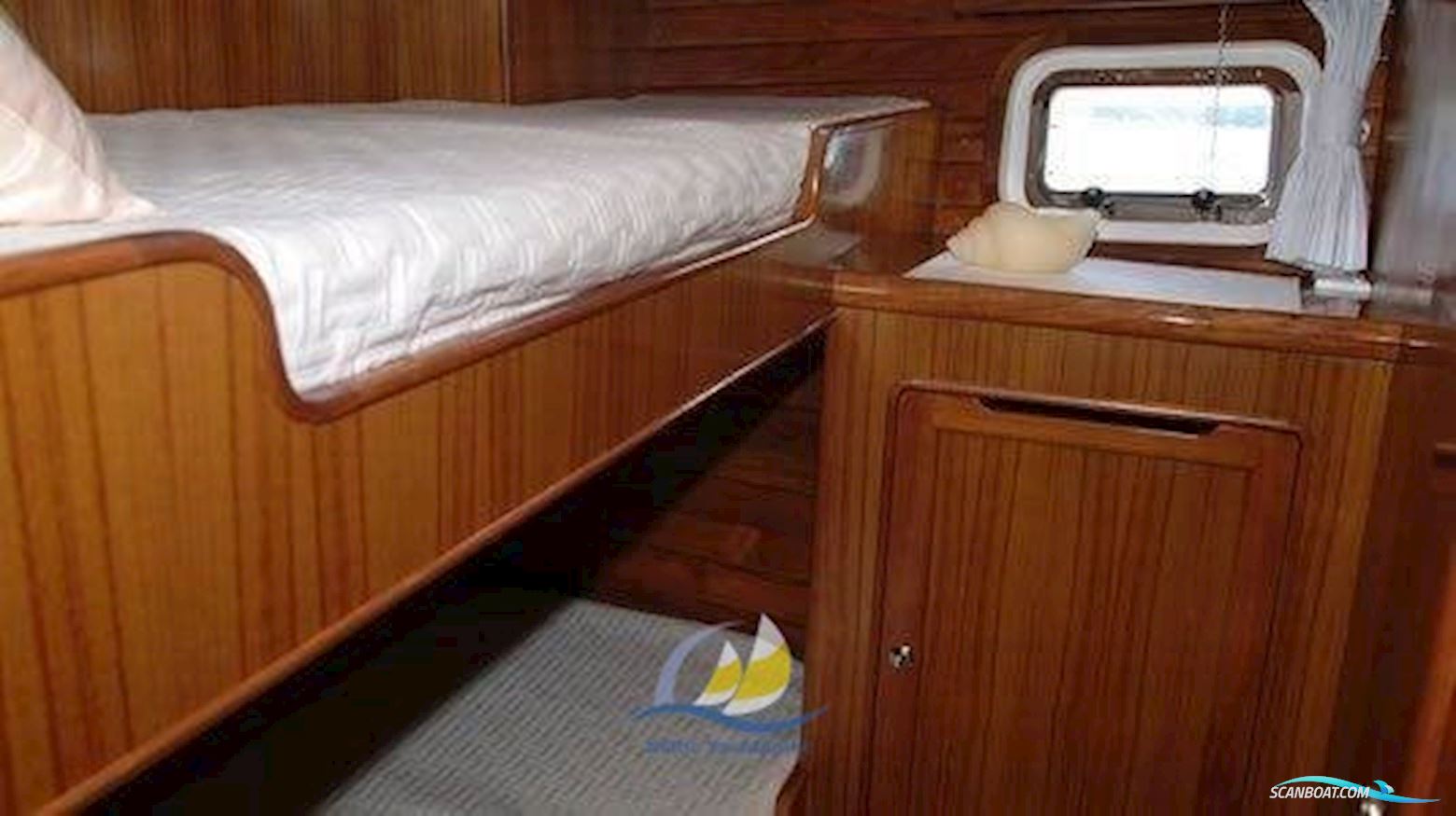 Integrity Motor Yachts Integrity 440 Fly