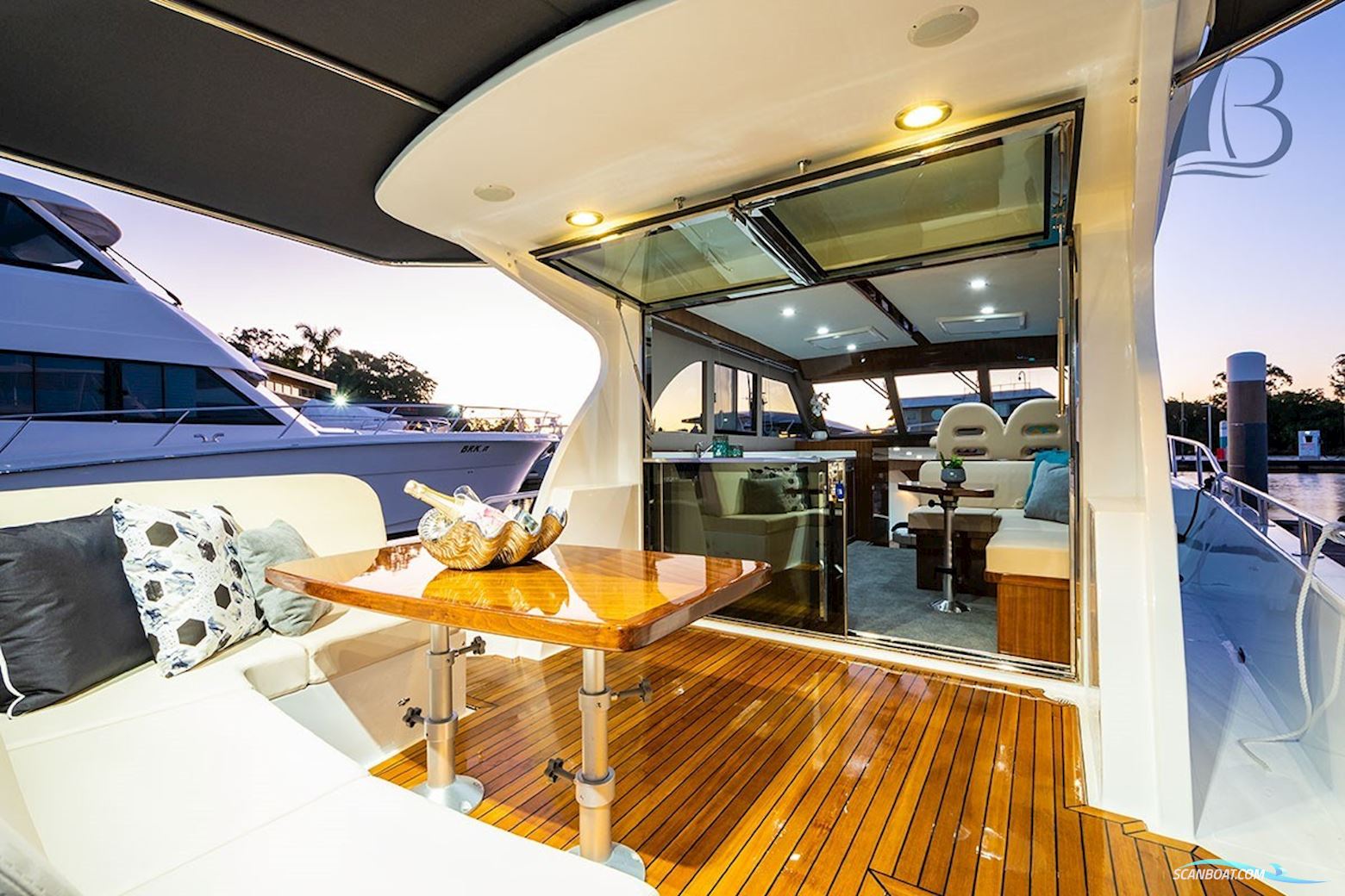 Integrity Motor Yachts Integrity Newport 460