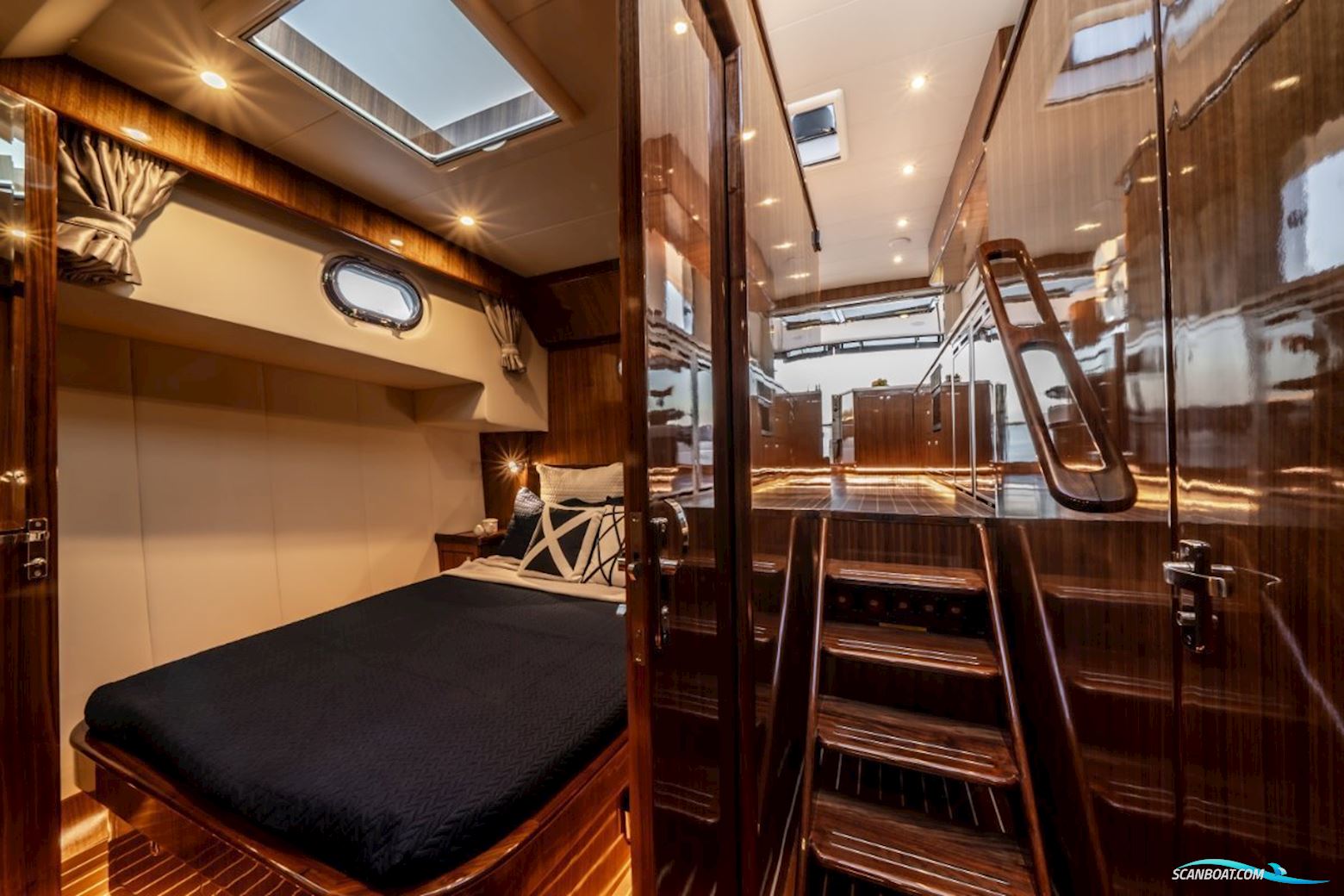 Integrity Trawlers 460 SX