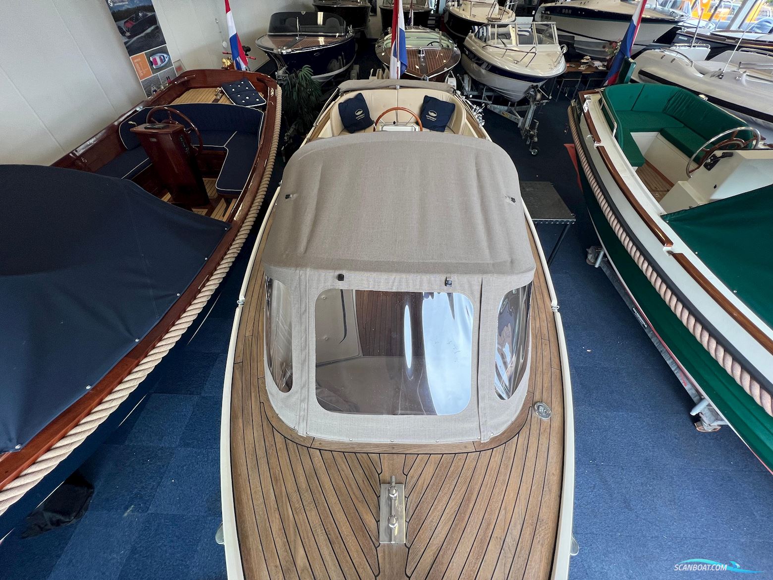 Interboat 22