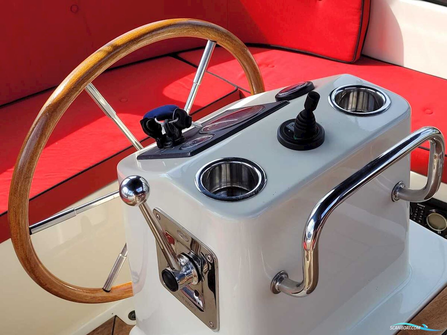 Interboat 22