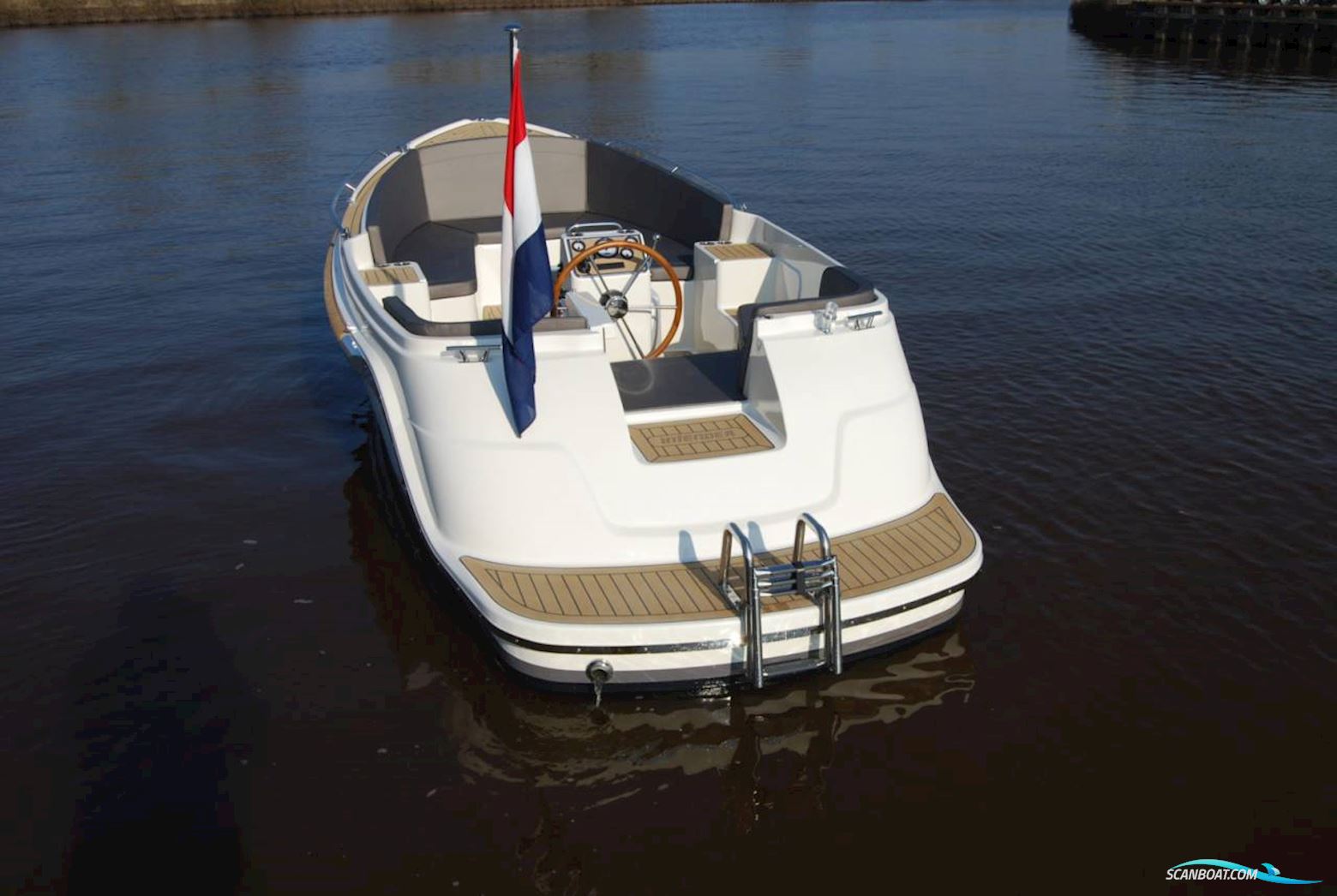 Interboat Intender 650