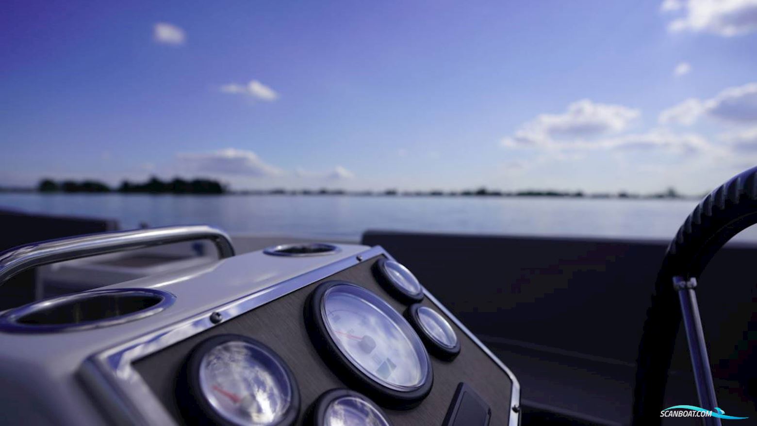 Interboat Intender 780