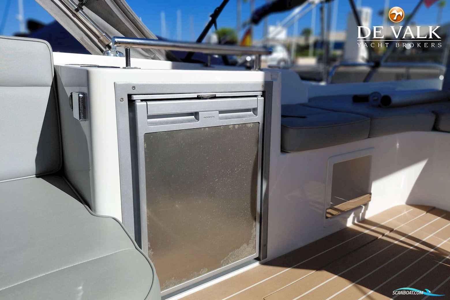 Interboat Intender 850