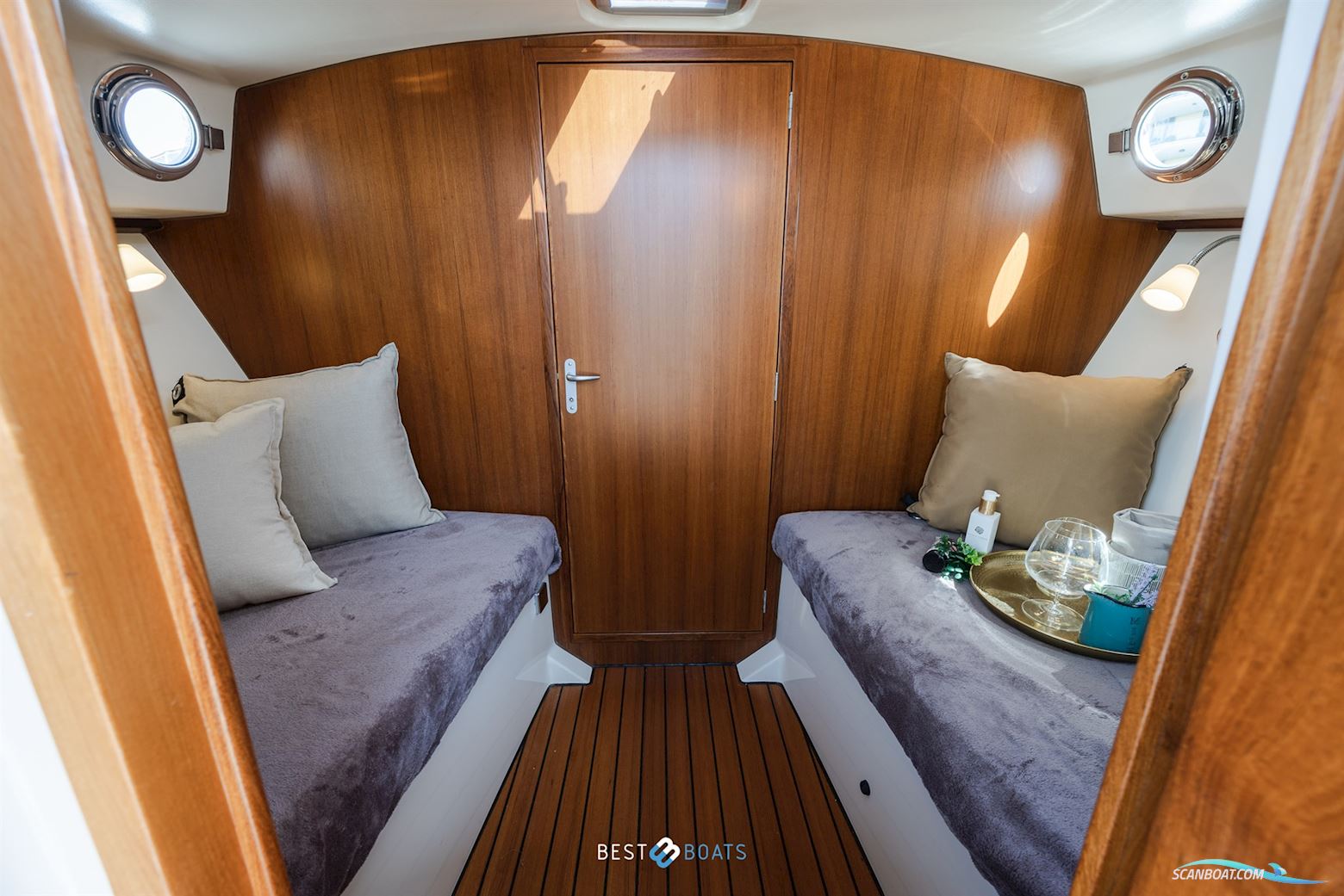 Interboat Intercruiser 27 Cabin