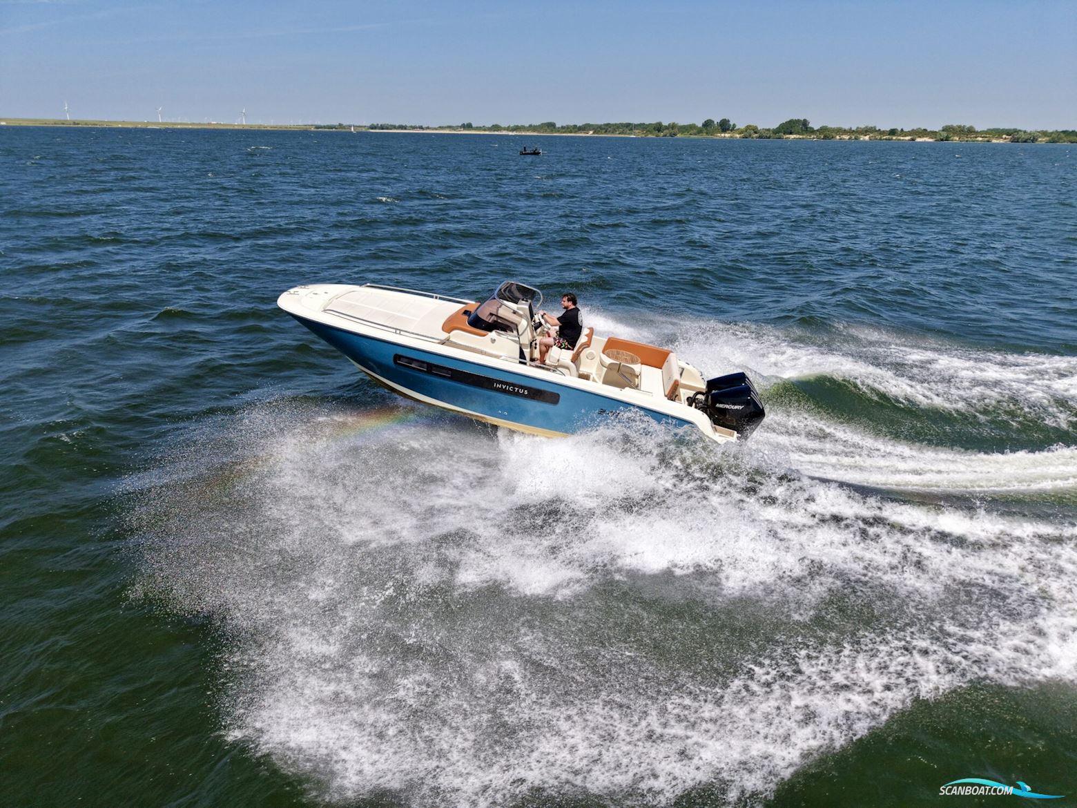 Invictus 270 CX