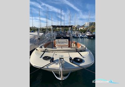 Invictus 270 fx Motorbåd 2019, med Mercury Commande Electronique motor, Frankrig