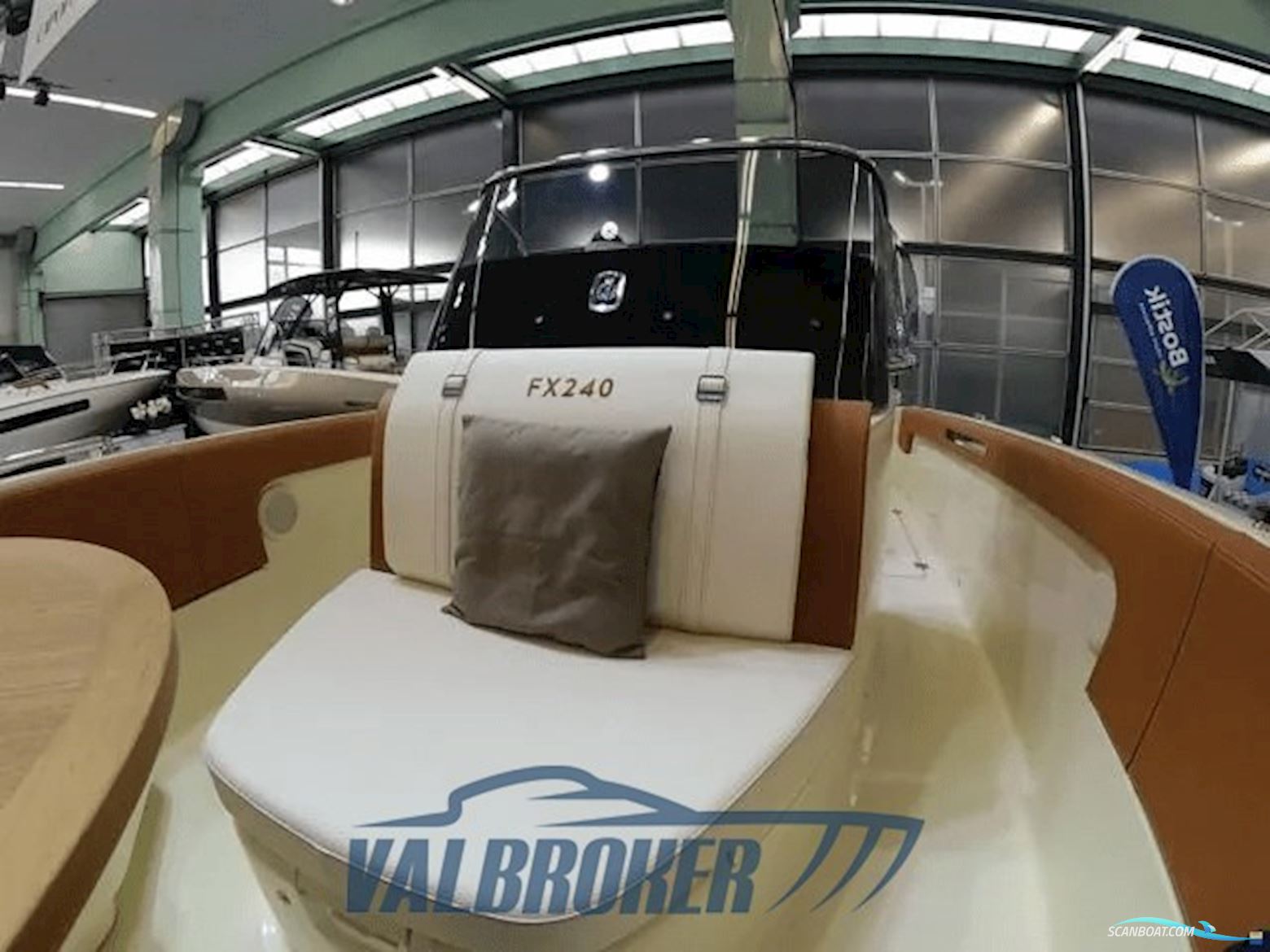 Invictus Capoforte FX240