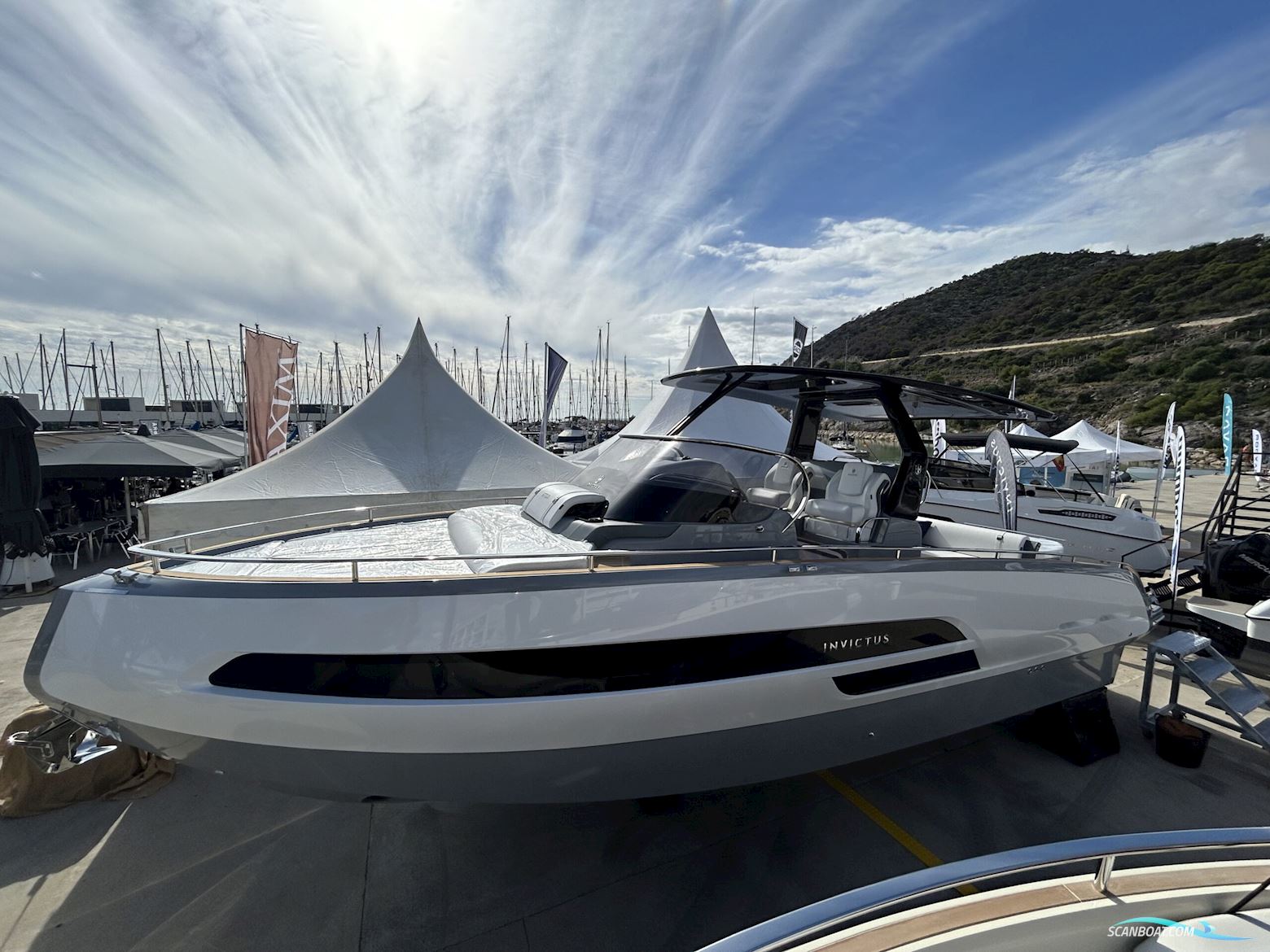 Invictus GT320 Motorbåd 2024, Danmark