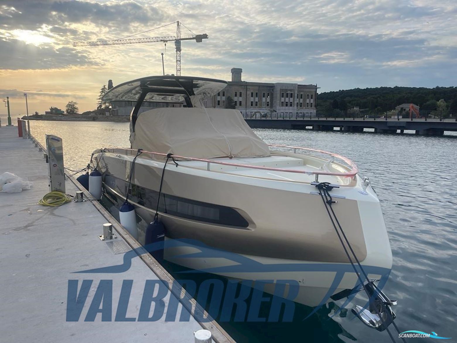 Invictus GT320