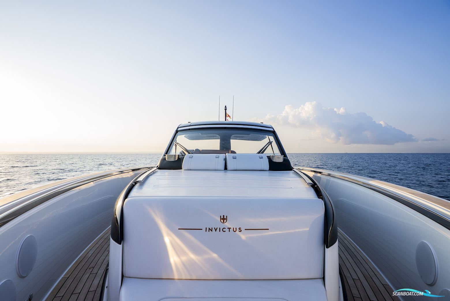 Invictus TT460