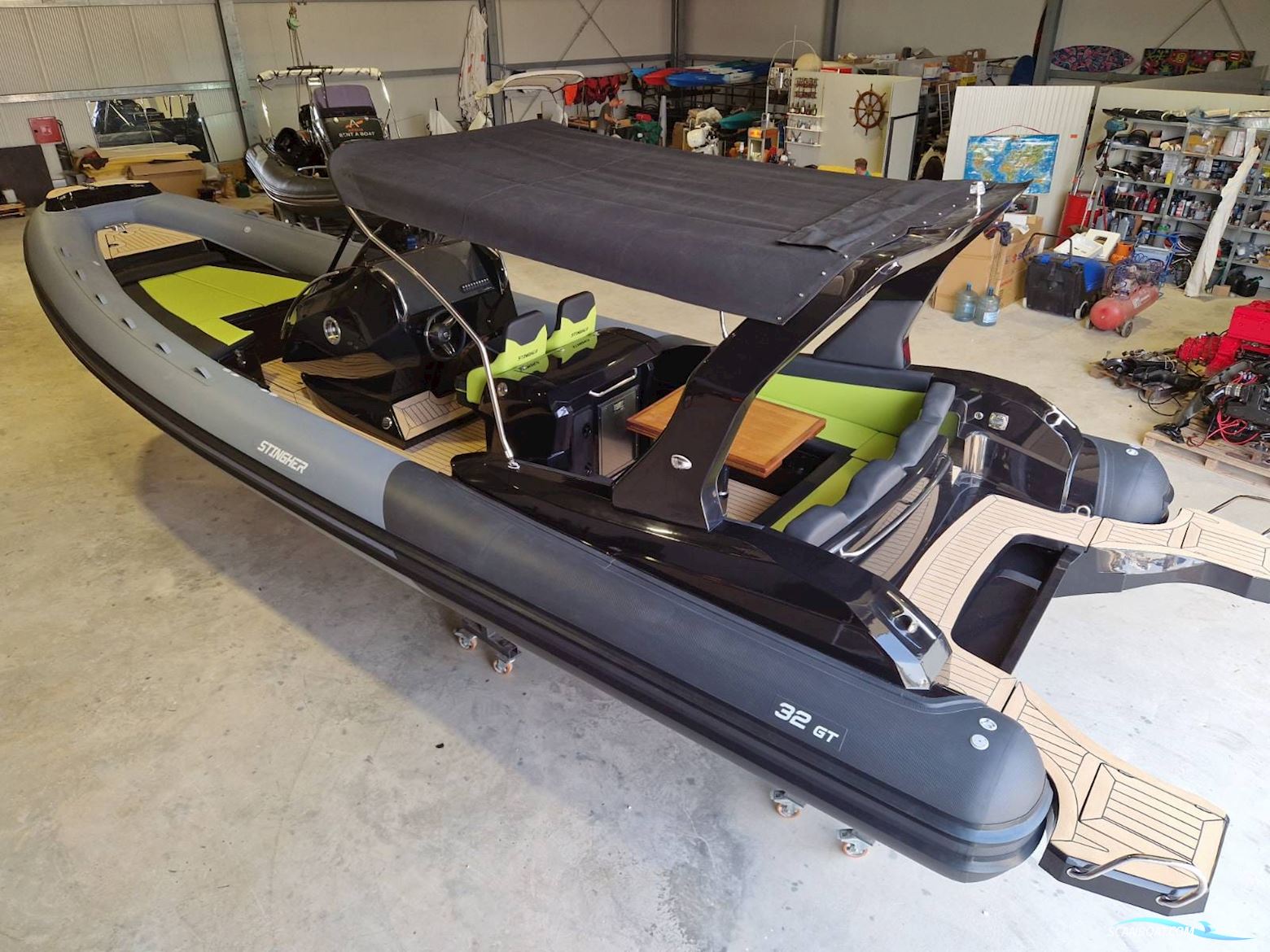 Italboats Stingher 32 GT Motorbåd 2022, Kroatien