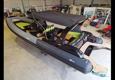 Italboats Stingher 32 GT Motorbåd 2022, Kroatien