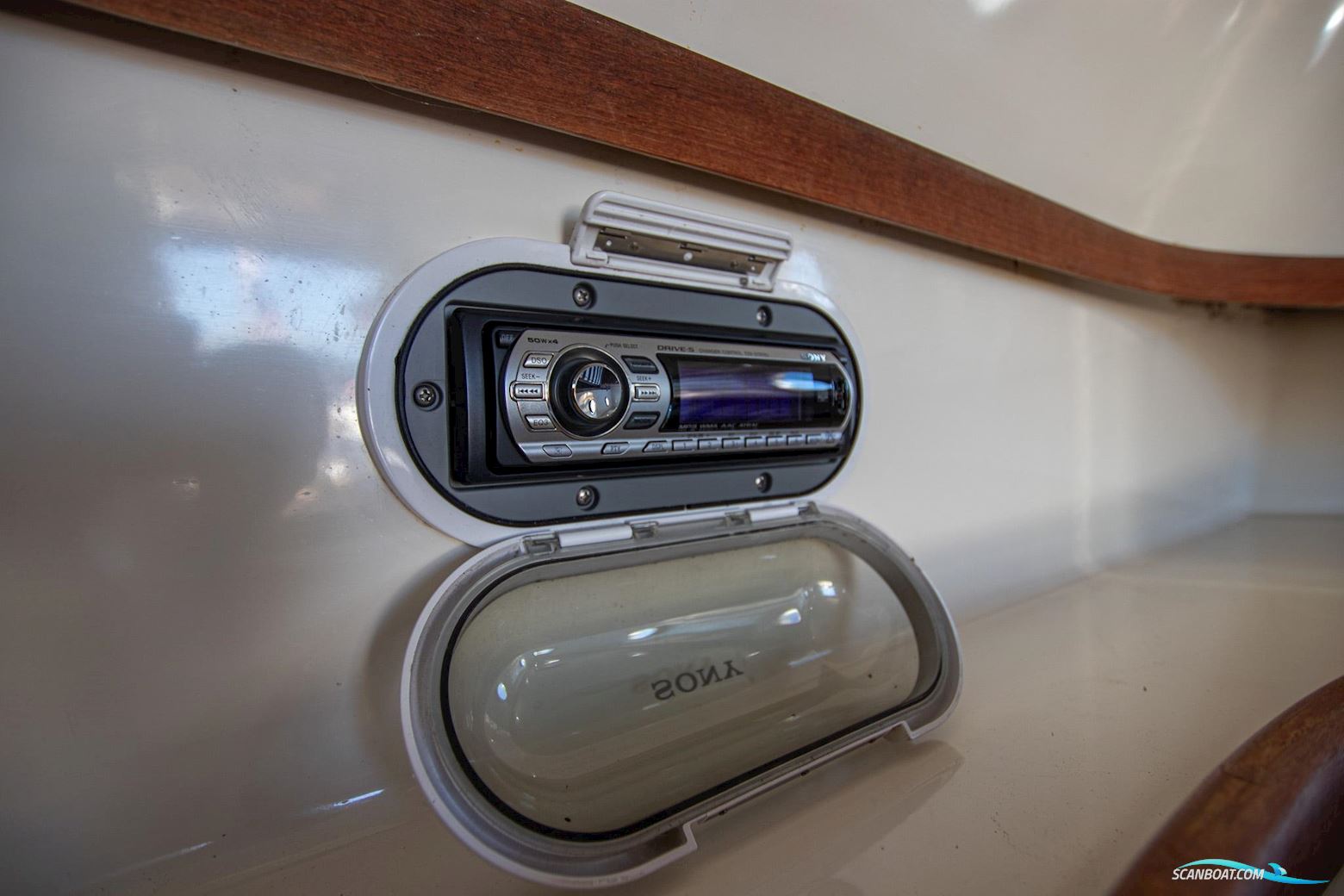 Jan Van Gent 10.35 Cabin