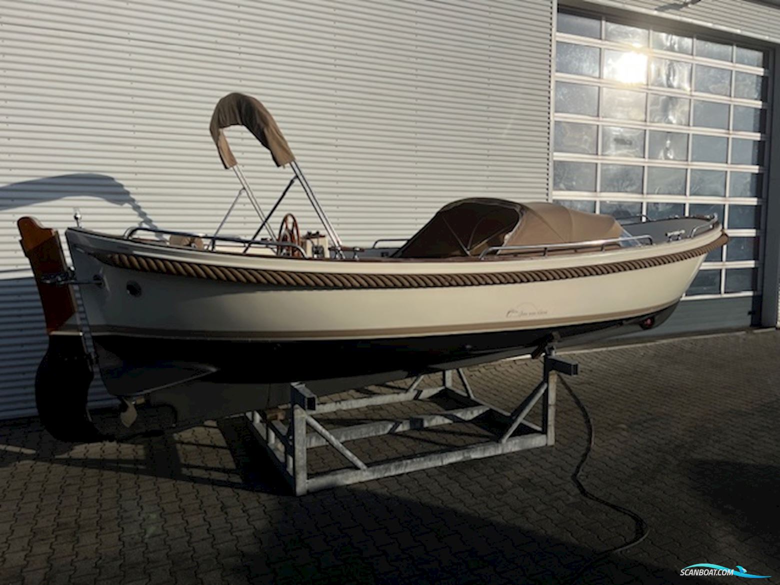 Jan Van Gent 820 Open